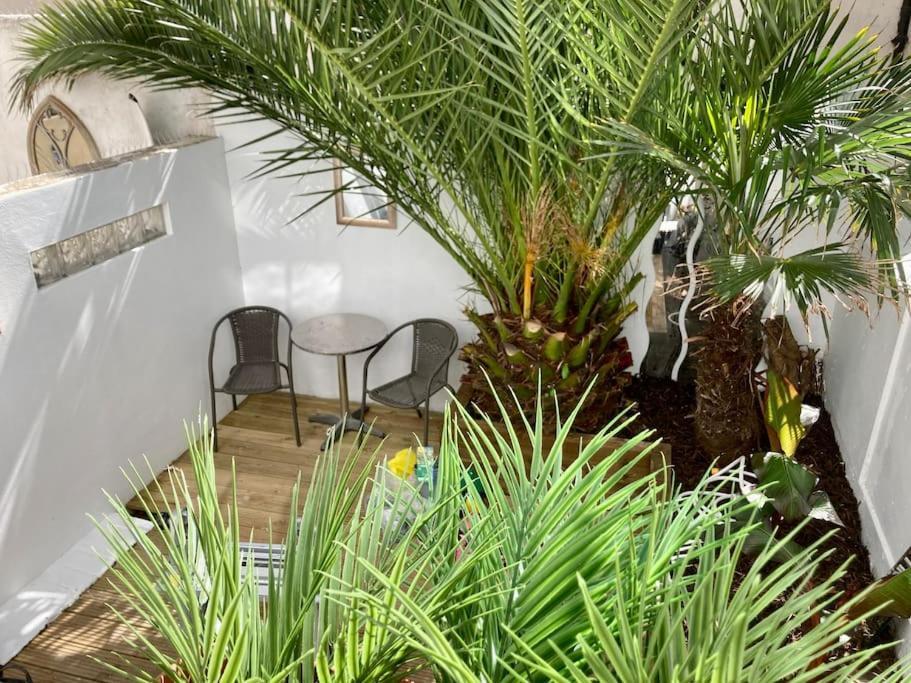Apartamento Brighton Palms Exterior foto